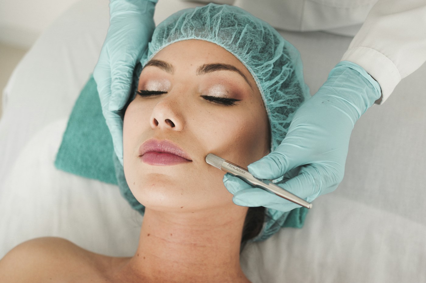 What is PDO Threads? A Complete Guide to Non-Surgical Face Lifting